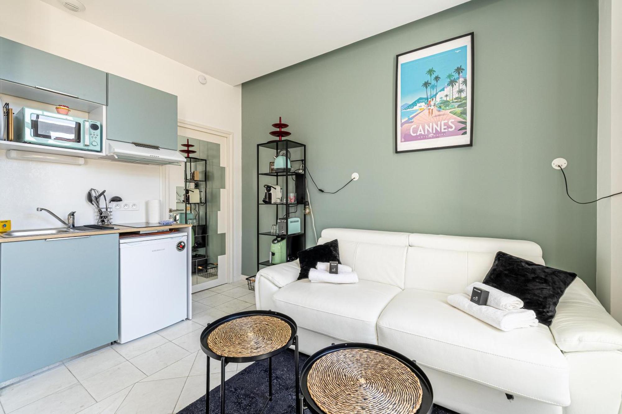 Private - Small Studio For Two At 5 Minutes From Croisette Cannes Buitenkant foto