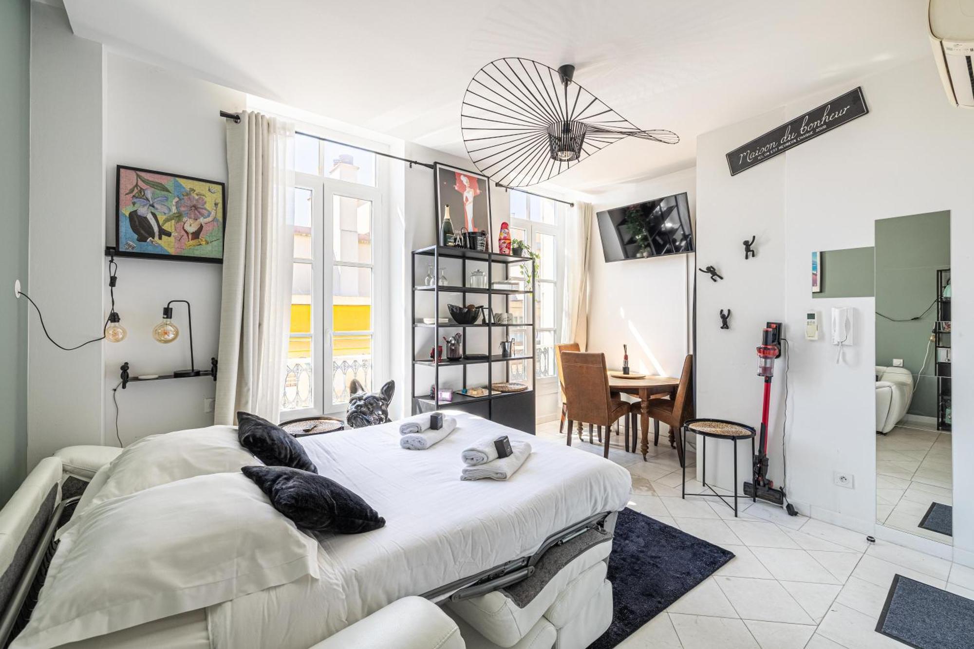 Private - Small Studio For Two At 5 Minutes From Croisette Cannes Buitenkant foto